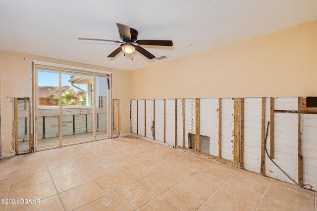 spare room featuring ceiling fan