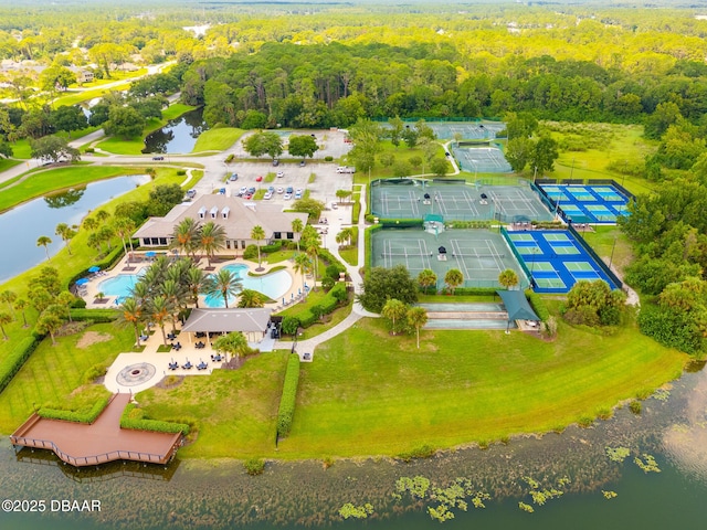 30 Bay Ct, Ormond Beach, FL 32174 - aerial view of a pool area and a nearby body of water