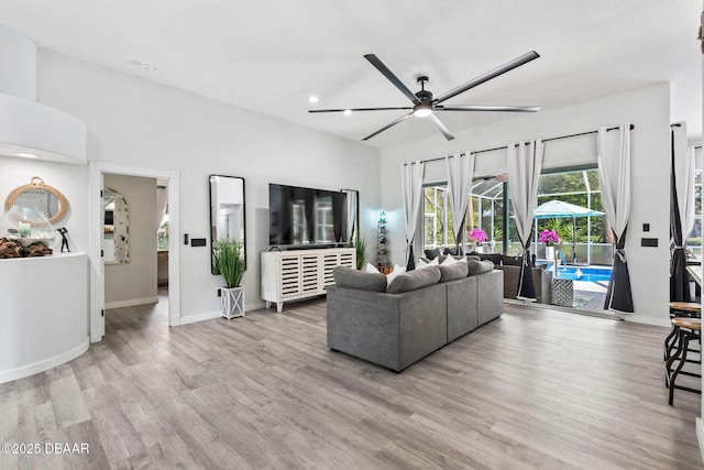 30 Bay Ct, Ormond Beach, FL 32174 - living room featuring ceiling fan, light wood finished floors, and recessed lighting