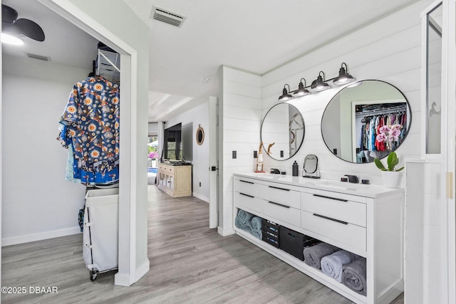30 Bay Ct, Ormond Beach, FL 32174 - corridor featuring light wood-type flooring