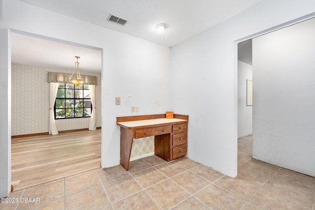 1 River Bluff Ct, Ormond Beach, FL 32174 - interior space with wallpapered walls and tile patterned floors