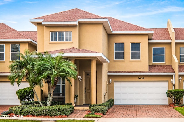 view of front of house with a garage