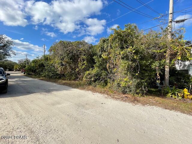 151 Avalon Dr, Ormond Beach, FL 32176
