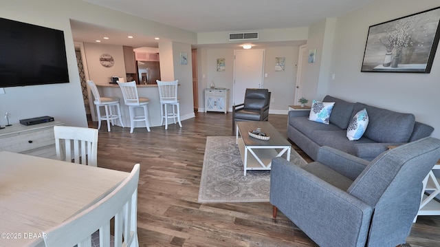 2625 S Atlantic Ave Unit 5Sw, Daytona Beach, FL 32118 - living area featuring wood finished floors and recessed lighting