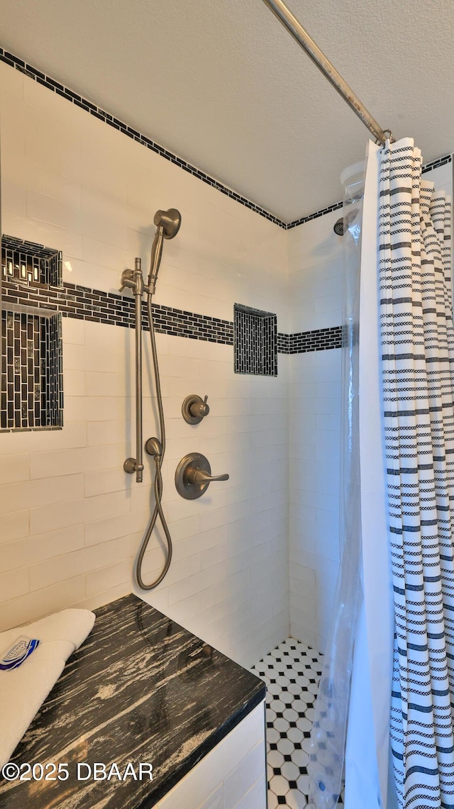 2625 S Atlantic Ave Unit 5Sw, Daytona Beach, FL 32118 - bathroom with a tile shower