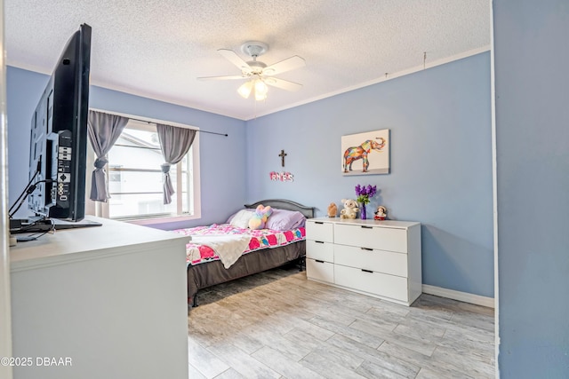 3618 Dame St, Port Orange, FL 32129 - bedroom featuring a textured ceiling and a ceiling fan