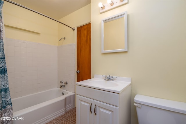 38 Lorillard Pl, Ormond Beach, FL 32174 - full bath with shower / bath combination with curtain and vanity
