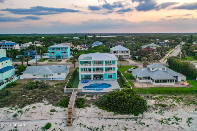 view of aerial view at dusk