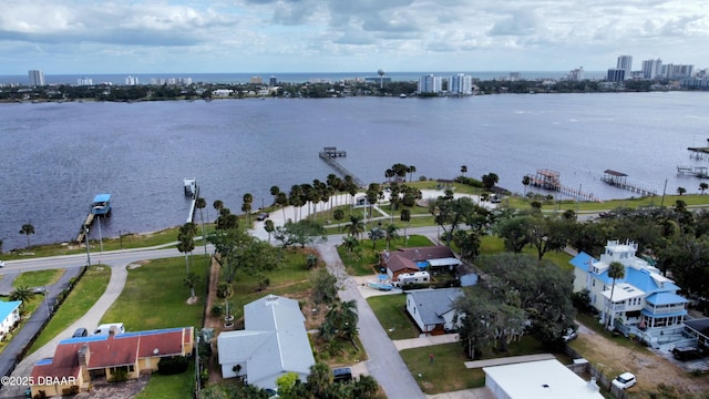 bird's eye view with a water view