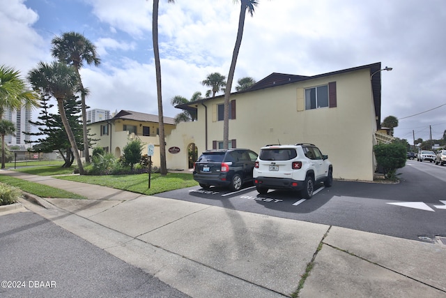 exterior space with a front yard