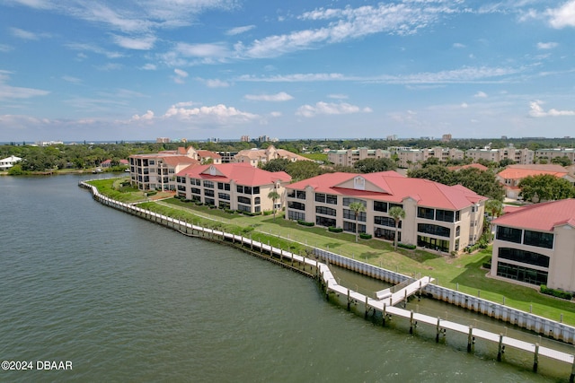 bird's eye view with a water view