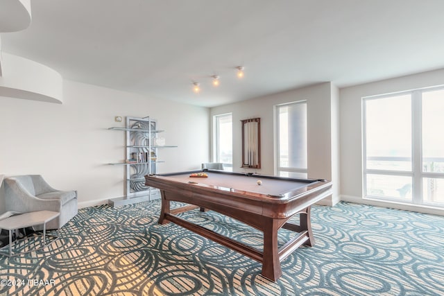 playroom featuring pool table and carpet