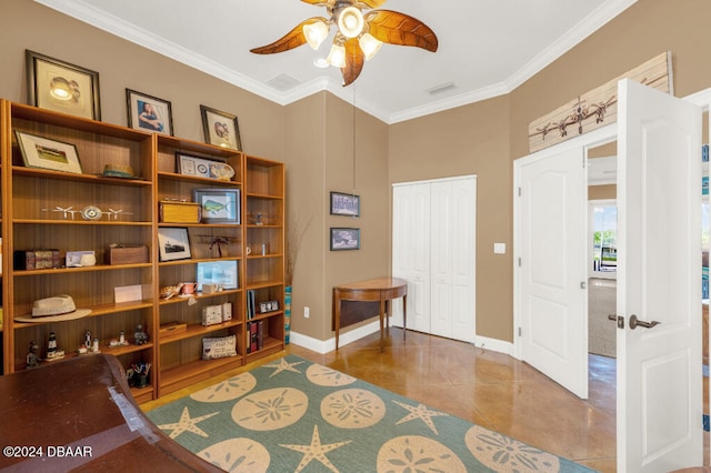 entrance foyer featuring tile patterned floors, ceiling fan, and crown molding