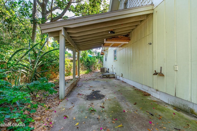1011 S Peninsula Dr, Daytona Beach, FL 32118 - view of car parking featuring an attached carport