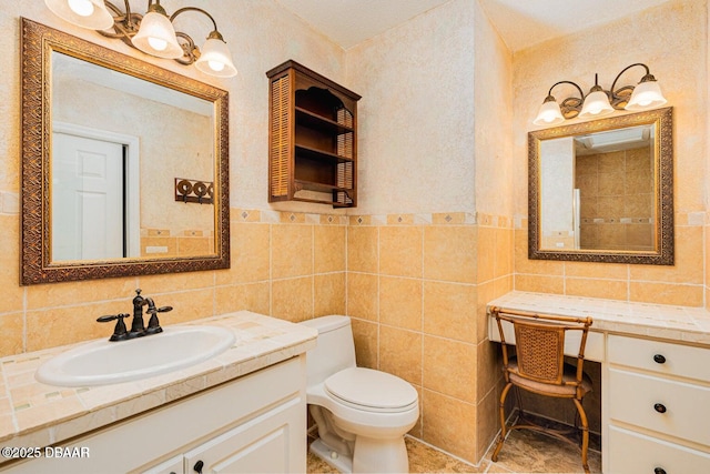 21 Pine Valley Cir, Ormond Beach, FL 32174 - bathroom with vanity and tile walls
