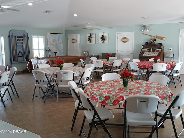 dining room with ceiling fan