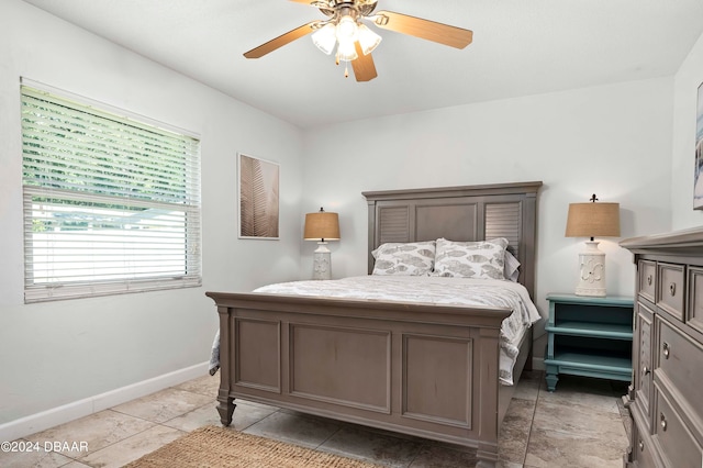 bedroom with ceiling fan