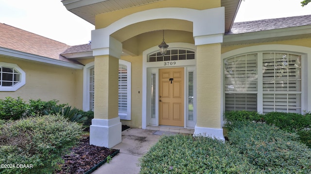 view of property entrance