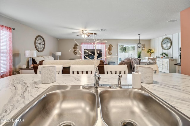 details featuring ceiling fan