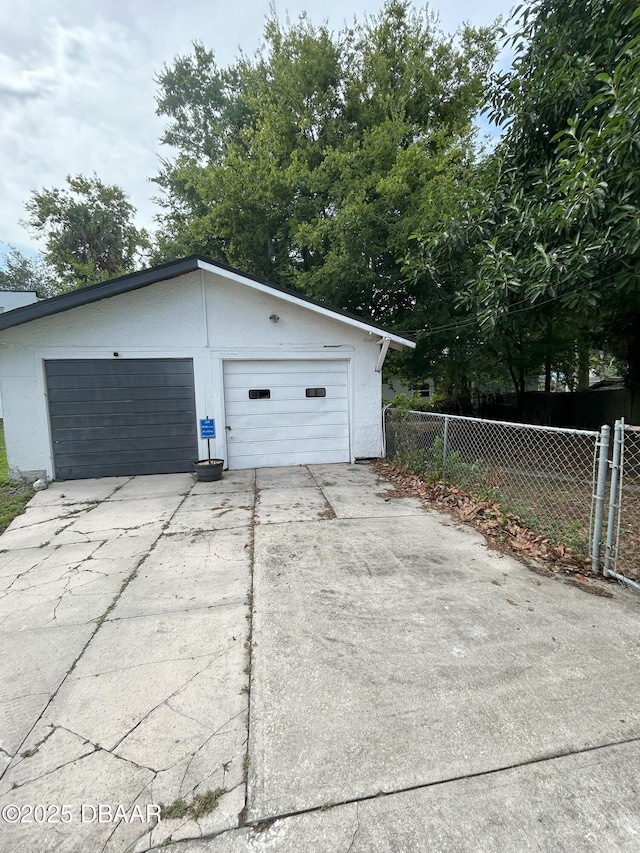 208 Bellevue Ave, Daytona Beach, FL 32114 - view of detached garage