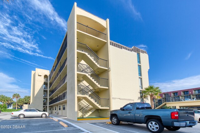 view of building exterior