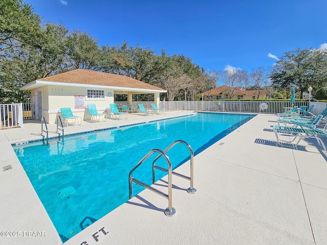 view of swimming pool featuring a patio