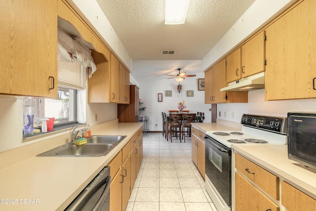 kitchen featuring a ceiling fan, a sink, range with electric cooktop, under cabinet range hood, and visible vents