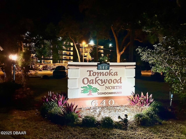 view of community / neighborhood sign