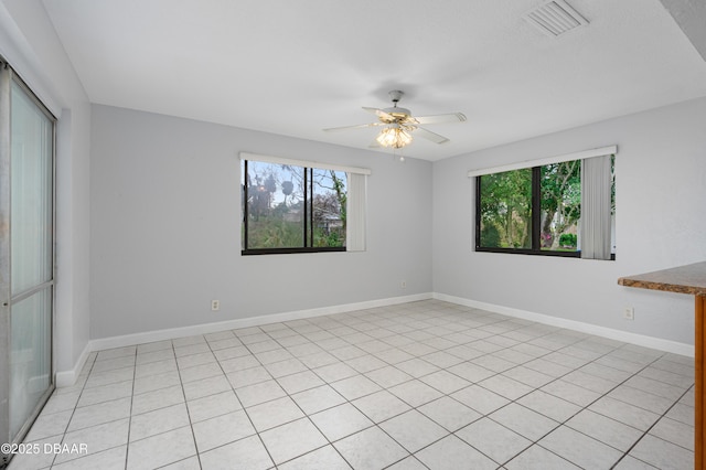 empty room with ceiling fan