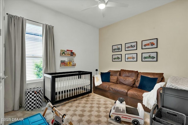 bedroom with ceiling fan