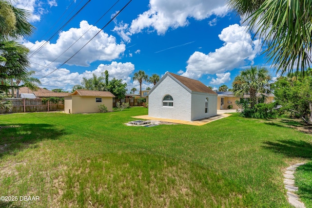1104 Jacaranda Ave, Daytona Beach, FL 32118 - view of yard with an outdoor structure