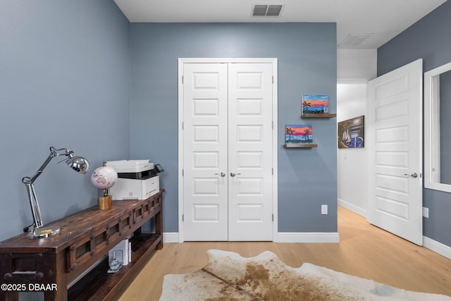 75 Trailmark Ct, Ormond Beach, FL 32174 - bedroom with wood finished floors and a closet