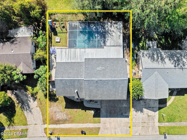 14 Woodlake Dr, Port Orange, FL 32129 - aerial view of property's location featuring property boundaries highlighted