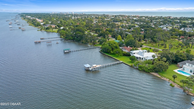 bird's eye view featuring a water view