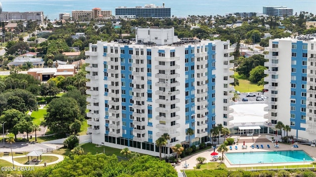 bird's eye view featuring a water view