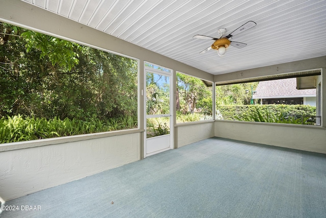 212 Glenbriar Cir, Daytona Beach, FL 32114 - unfurnished sunroom featuring ceiling fan