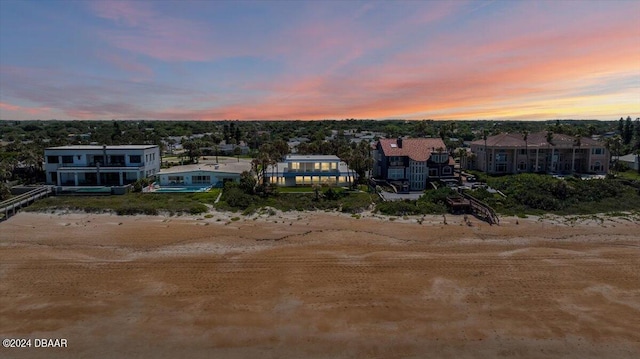 view of aerial view at dusk