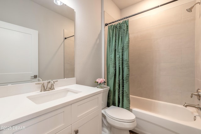 full bathroom with shower / bath combination with curtain, vanity, and toilet