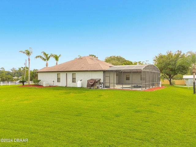 540 Leeway Trl, Ormond Beach, FL 32174 - back of property with glass enclosure