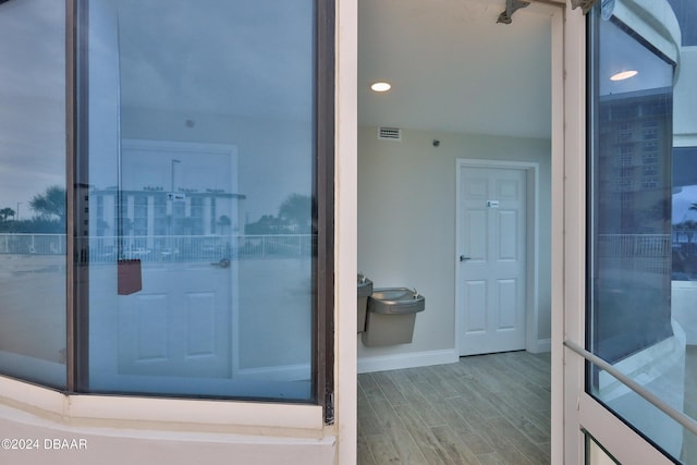 2625 S Atlantic Ave Unit 25Nw, Daytona Beach Shores, FL 32118 - view of property entrance