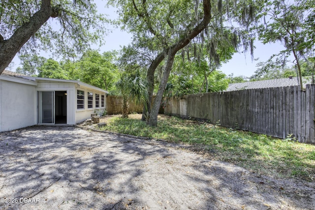 view of yard featuring a fenced backyard