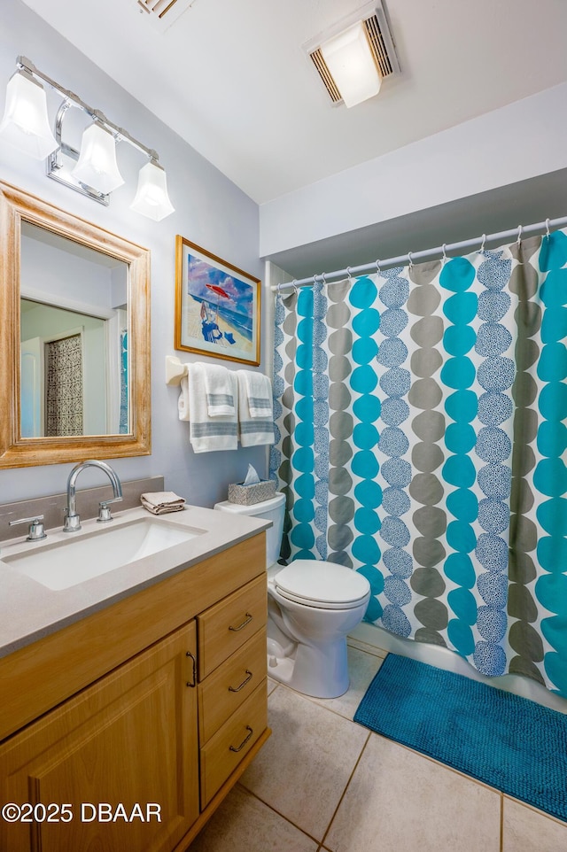 4405 Sea Mist Dr Unit 218, New Smyrna Beach, FL 32169 - full bath featuring vanity and tile patterned flooring