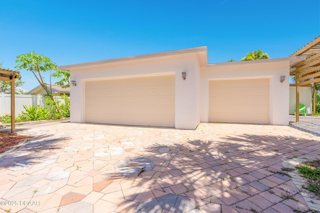 46 Oceanview Ave, Ponce Inlet, FL 32127 - garage with driveway