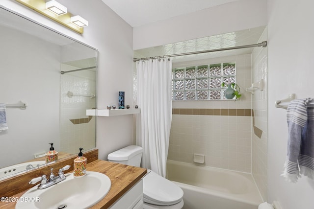 113 Bridgehaven Dr, Palm Coast, FL 32137 - full bath featuring vanity and shower / tub combo with curtain