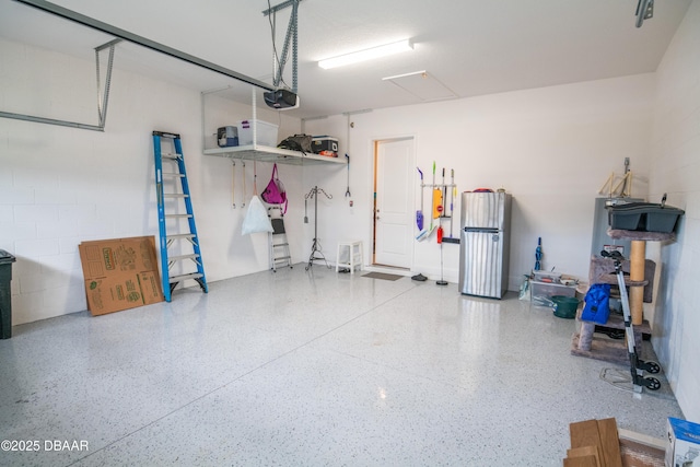 76 Longridge Ln, Ormond Beach, FL 32174 - garage with a garage door opener