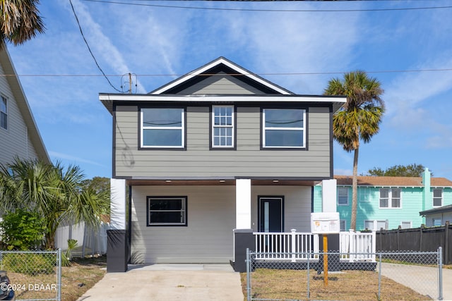 view of front of property featuring a porch