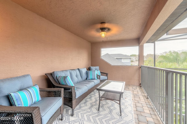 balcony featuring an outdoor hangout area