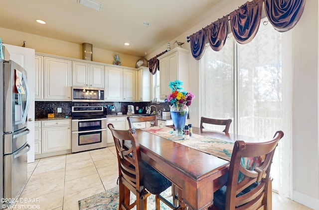 11885 W Bayshore Dr, Crystal River, FL 34429 - photo 8