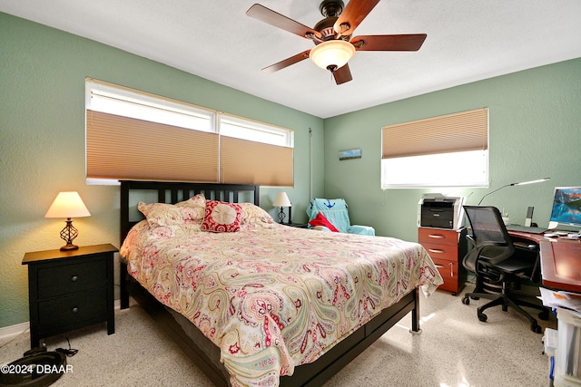 bedroom with ceiling fan