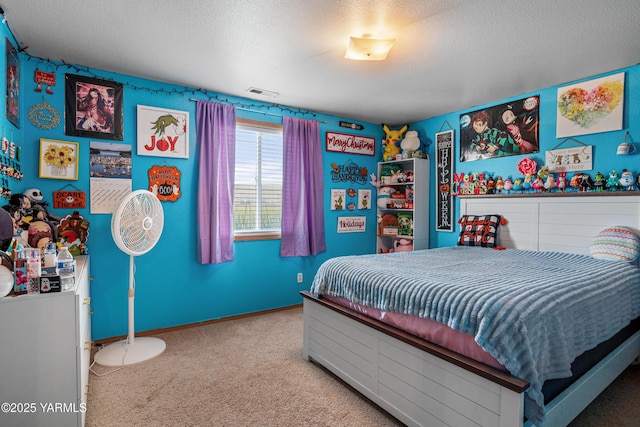 506 Millenium Ave, Moxee, WA 98936 - carpeted bedroom featuring a textured ceiling